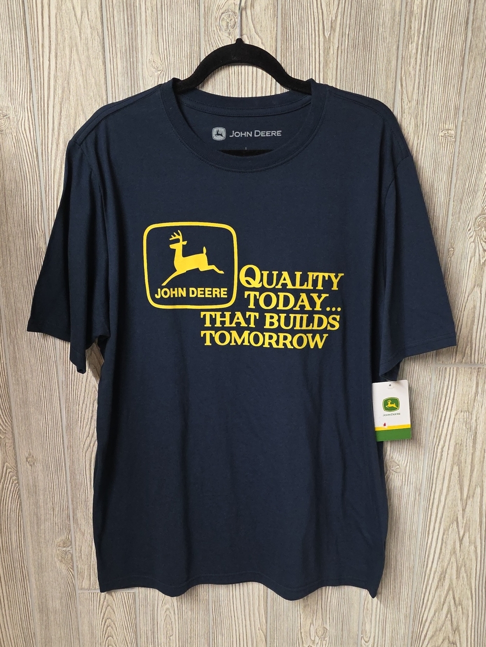 John Deere Navy Blue Graphic T-Shirt Quality Today That Build Tomorrow Men L NWT